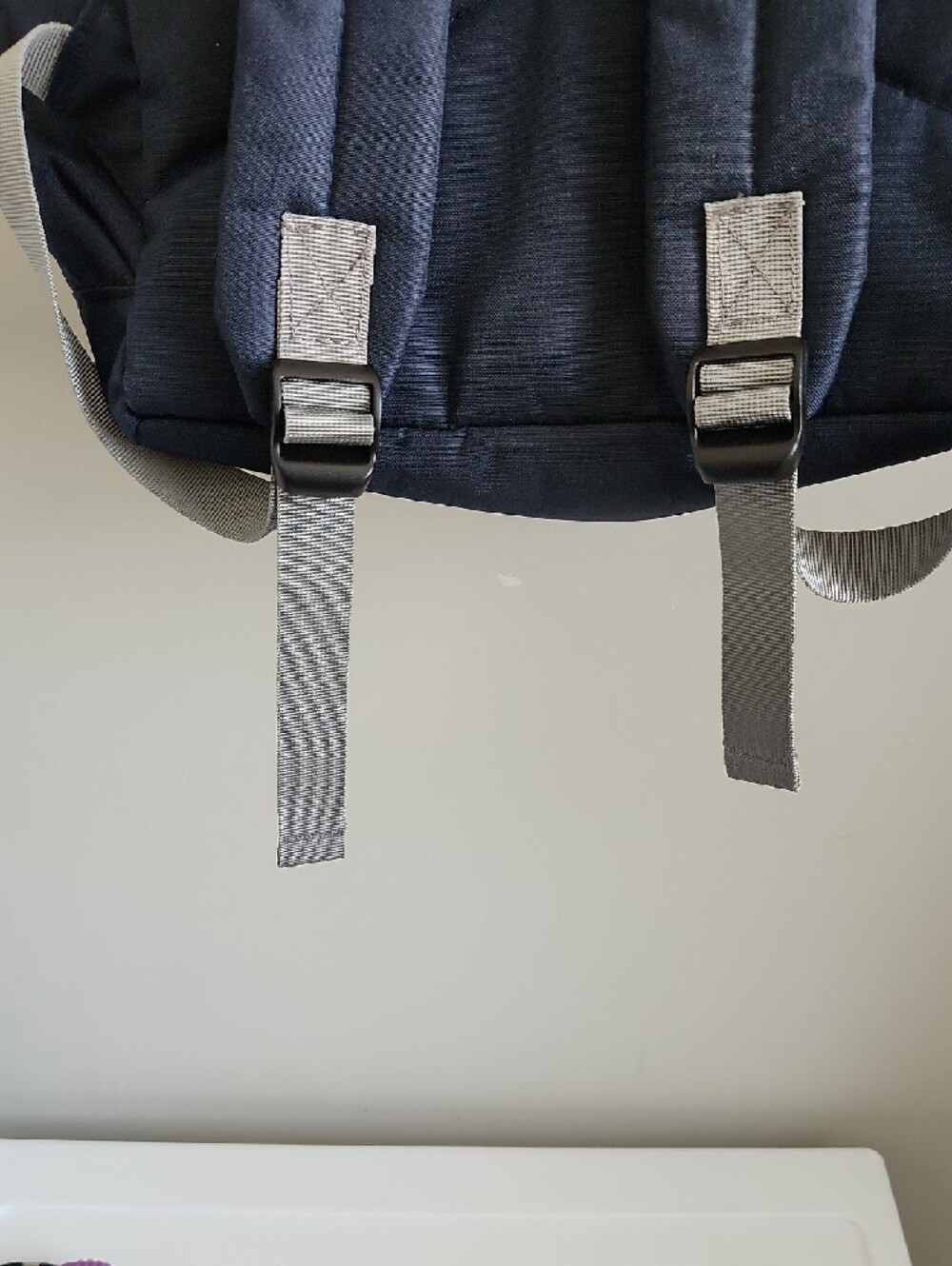 Wind Took Navy Canvas Men's Backpack Gray Details Snap Buckle Enclosure Zippers - Picture 11 of 12